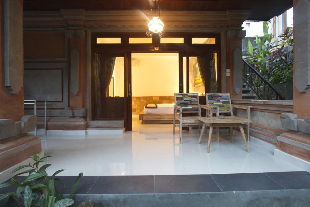 Wisma tamu Terrace 3*